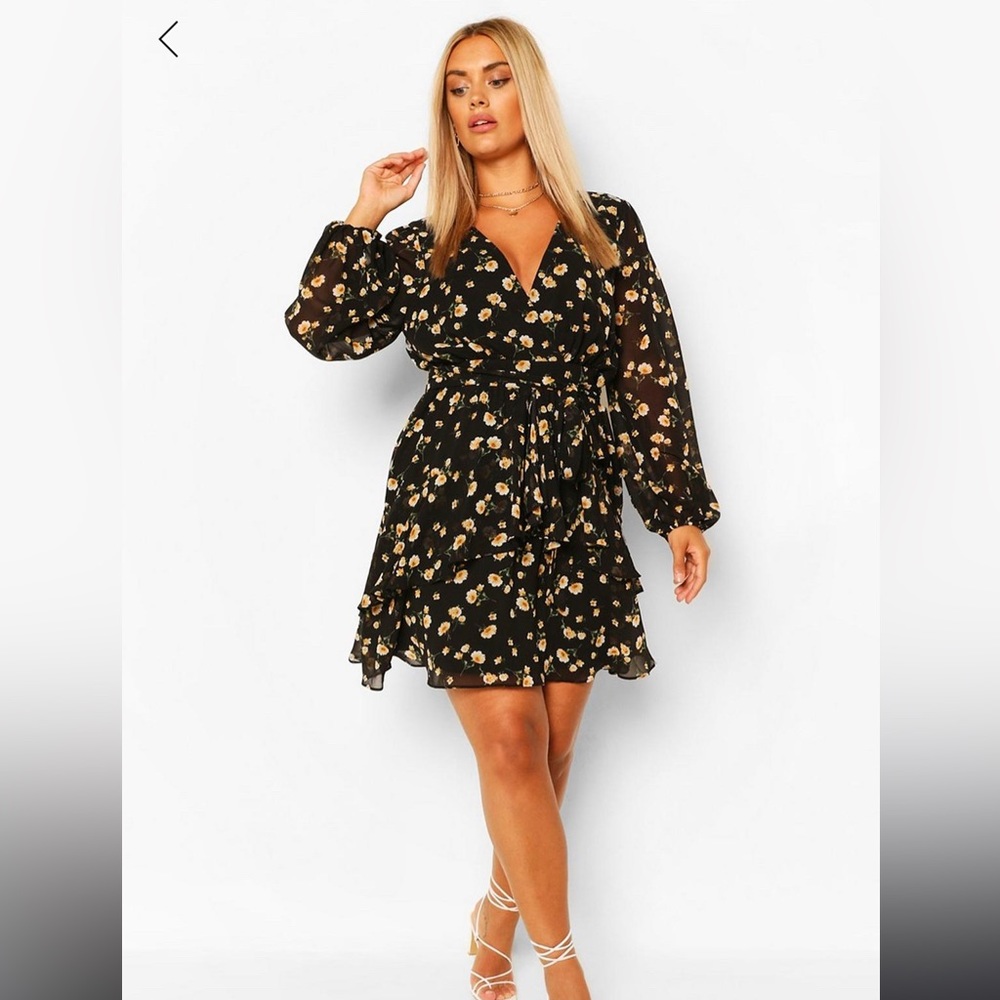 Never worn bought it tried it on and it doesn’t look right on me.